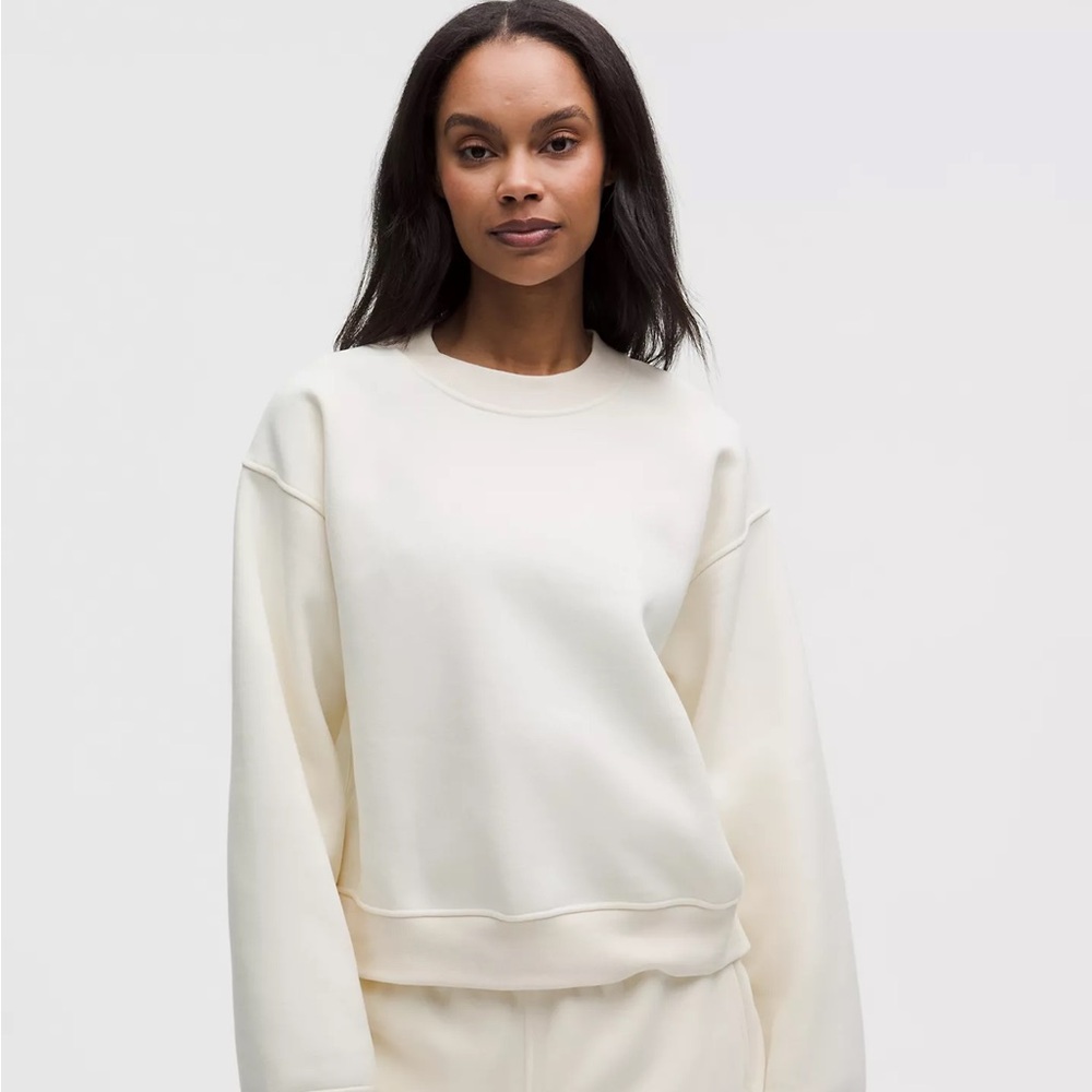 Lululemon Perfectly Oversized Softstreme Cropped Crew Ivory Size 10